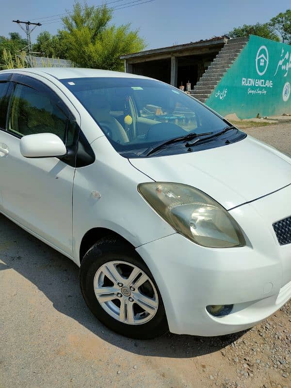 Toyota Vitz 2006 1