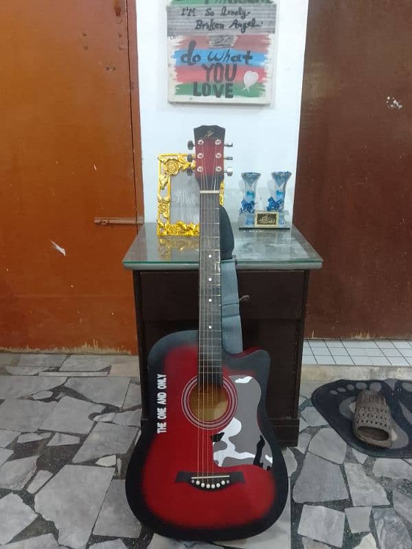 Guitar For sale, with free bag and picks 0