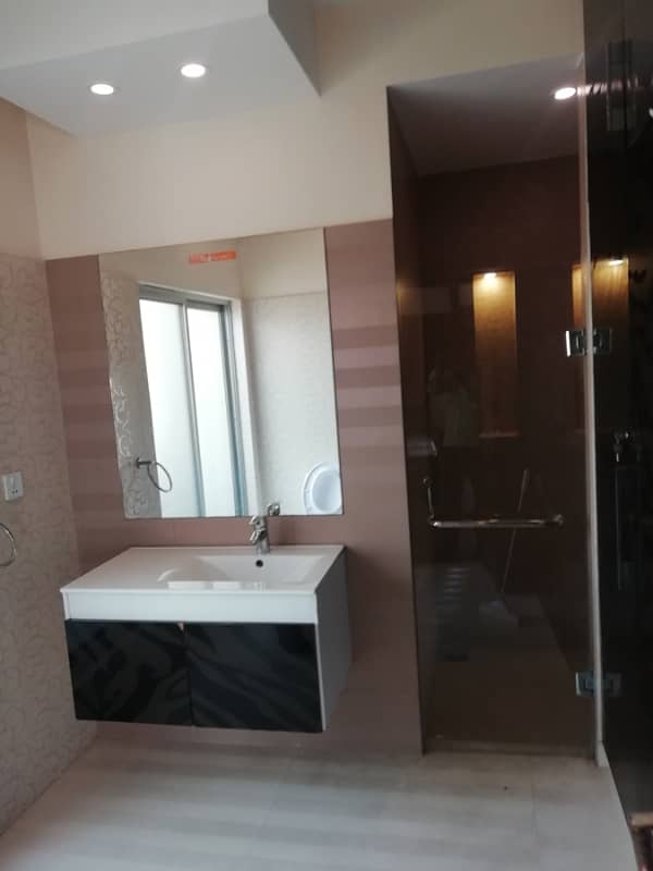 1Kanal New Design Beautiful out House Available For Sale DHA Phase 3 5