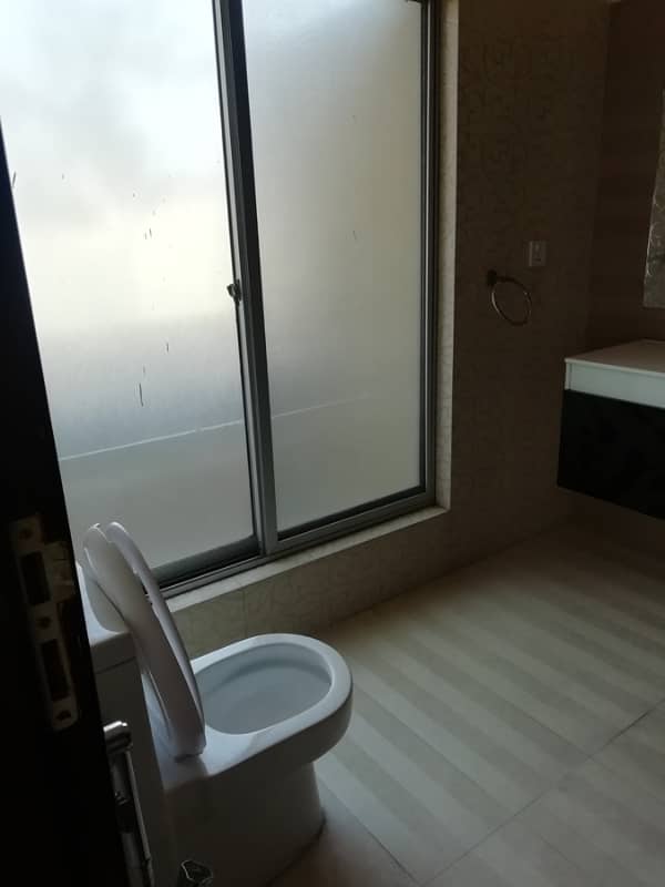 1Kanal New Design Beautiful out House Available For Sale DHA Phase 3 6