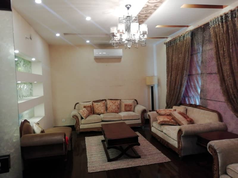 1Kanal New Design Beautiful out House Available For Sale DHA Phase 3 12