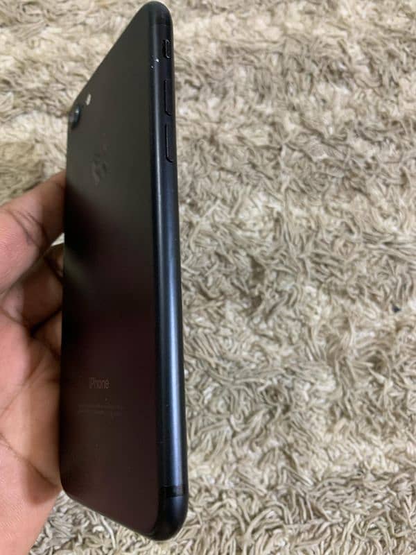 Iphone 7 32 Gb Non PTA 86% Betry Health10/10 condition no open repair 4