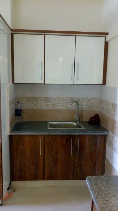 6 Rooms Flat 4 Bed DD For Rent 2