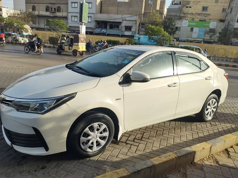 Toyota Corolla GLI 2017 Mint Condition 1