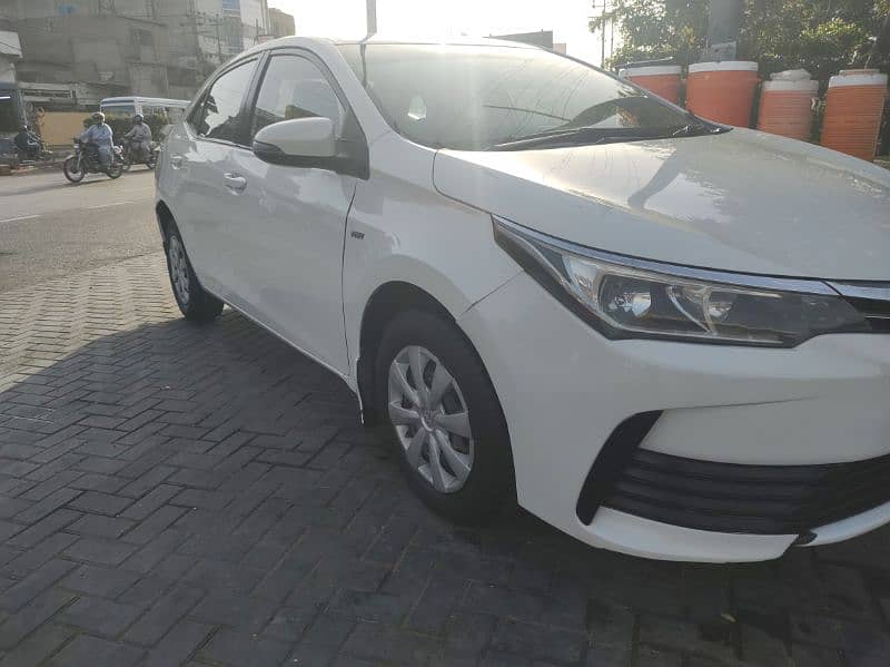 Toyota Corolla GLI 2017 Mint Condition 2