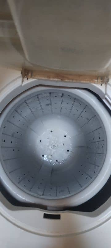 Kenwood Twin Tub Washing Machine 2