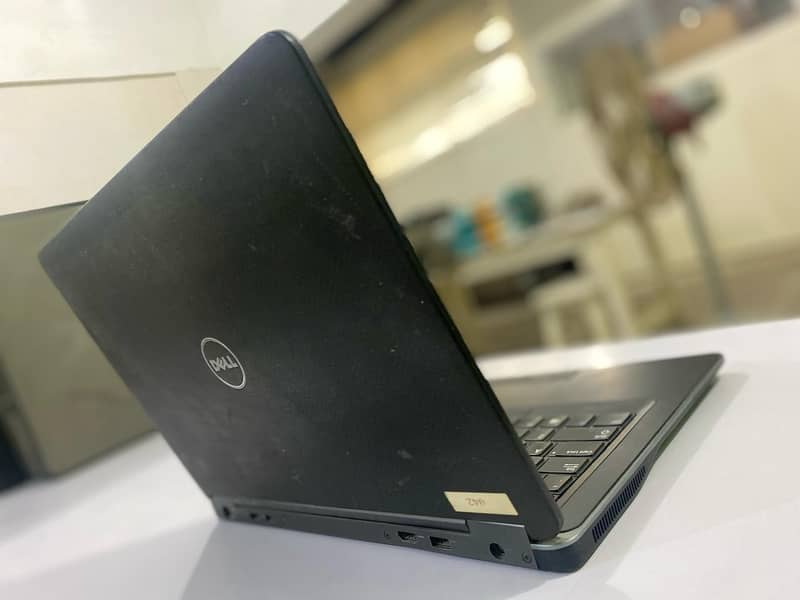 "Dell Latitude E7740" 4