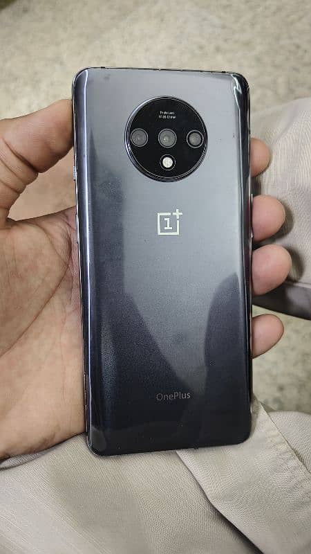 OnePlus 7t 1