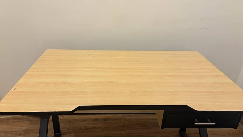 Gaming table / office table new condition very comfortable and nice 4