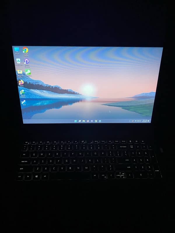 Dell Latitude 3520 2