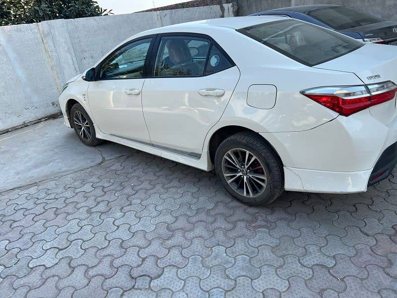 Toyota Corolla GLI 2019 4