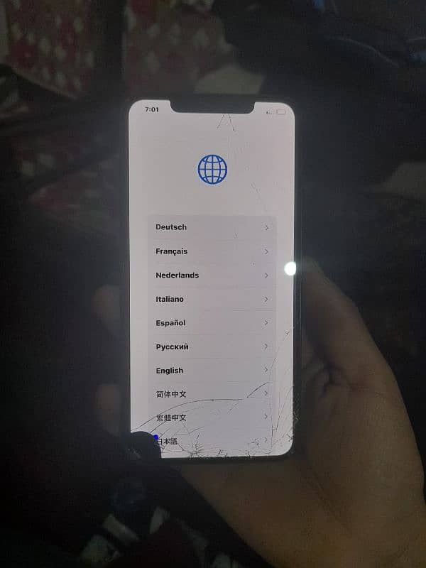 iphone xs max 64gb i cloud locked 0