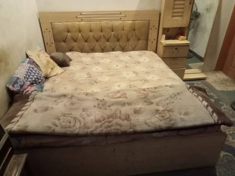 Bed set , (Dressing, Mattress, Bed) 0