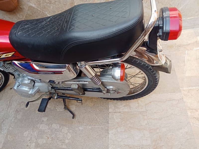 Honda 125 Self Start 3