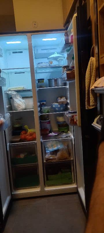 Haier HRF-522IBS Refrigerator 2