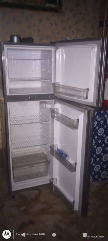 refrigerator 0