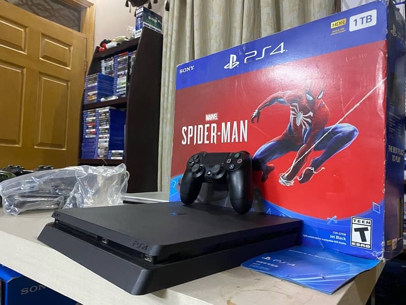 PS4 Slim 5