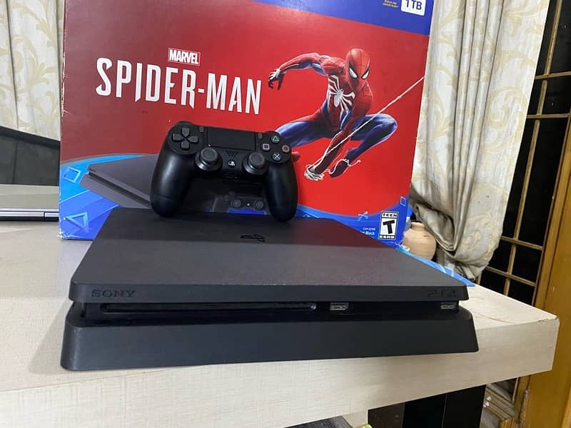 PS4 Slim 7