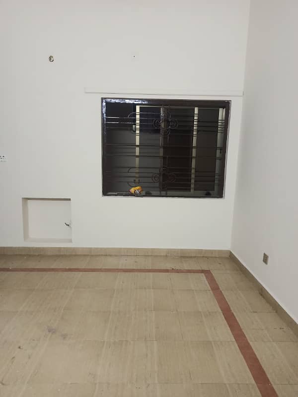 Johar Town Block G 15 Marla Lower Portion Available For Rent 4