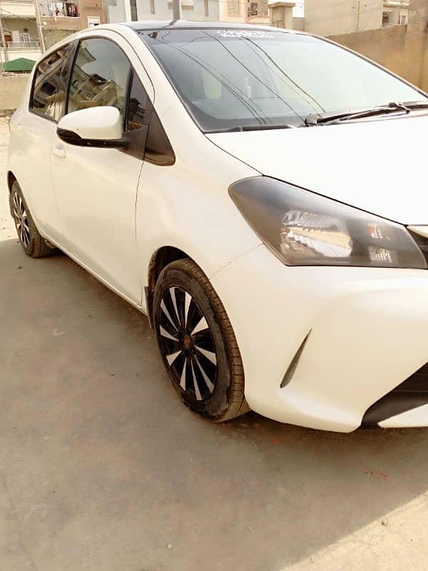 Toyota Vitz 2015 1