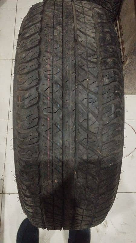 Tyre Dunlop 265/65R17 1