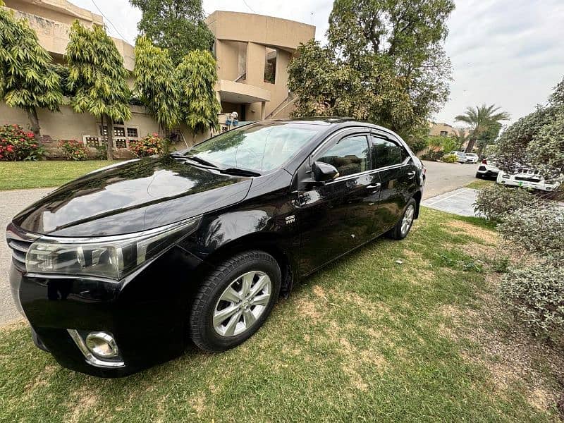 Toyota Altis Grande 2015 3