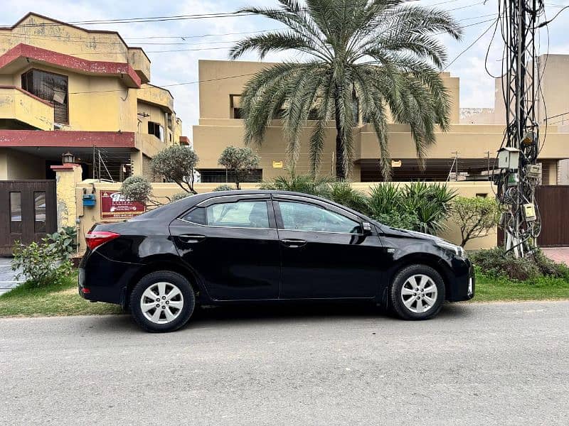 Toyota Altis Grande 2015 6