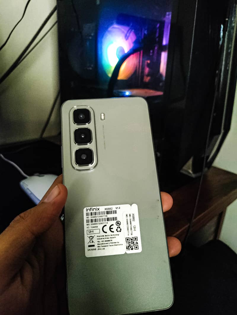 INFINIX HOT 50.128GB 8GB RAM, 120HZ, 10/10 Condition 1