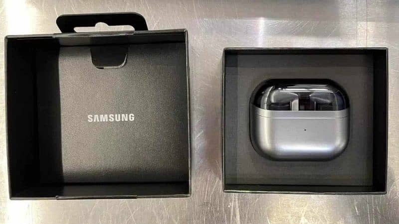 Samsung Bods 3 Pro (brand new) full box 3