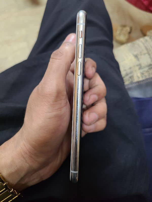 iphone x with original charger. . . 2