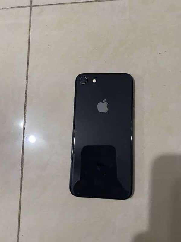 IPHONE 8 Non PTA 1