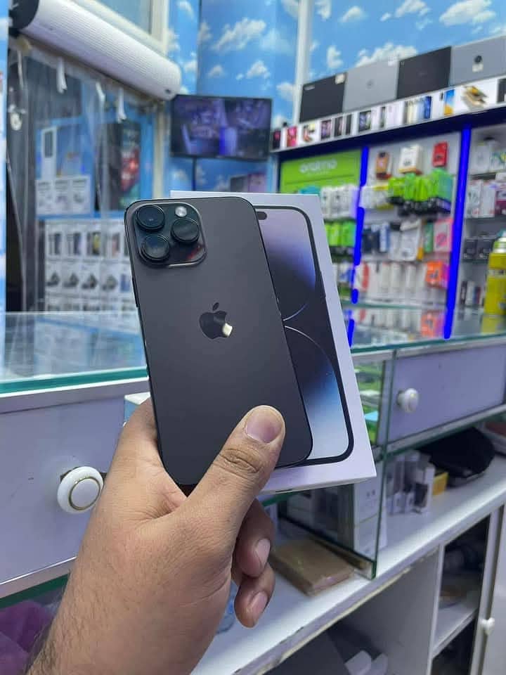 i Phone 8plus, 11,12,13,14,15 pro max on instalment Whatsap 3062623924 2