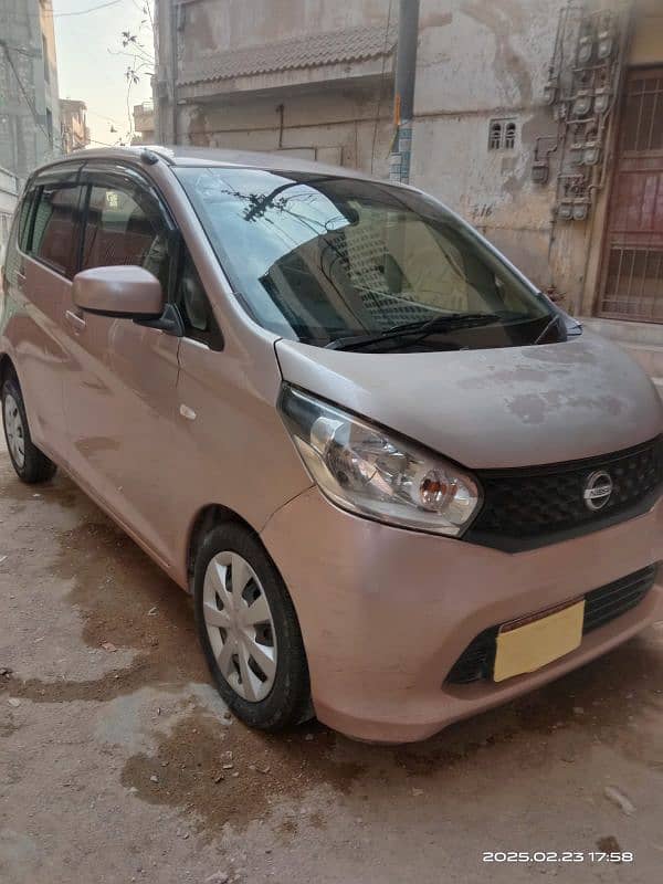 Nissan Dayz 2017  reg model 2013 urgent sale 12