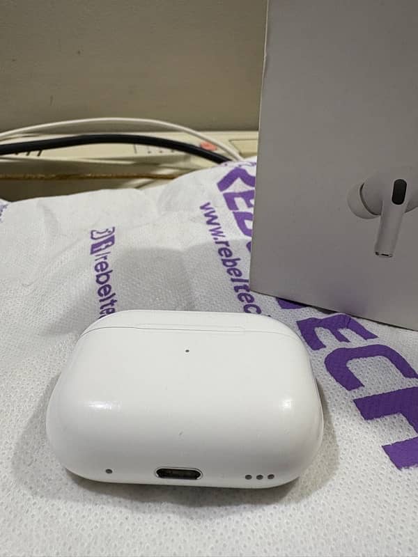 Apple AirPods Pro (2nd Gen) – Warranty till Oct 2025 1