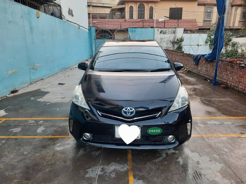 Toyota Prius Alpha 2014,7 seater 6