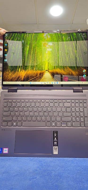 Lenovo Yoga 7i 2in1 Intel Ultra 5 125U 15th Generation 1