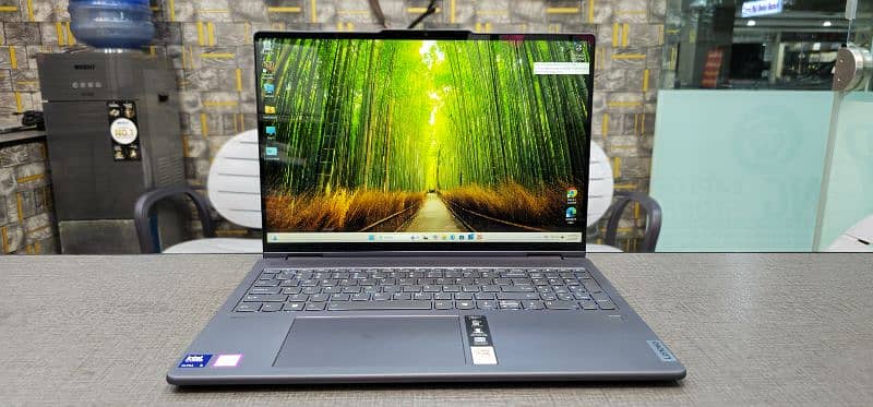 Lenovo Yoga 7i 2in1 Intel Ultra 5 125U 15th Generation 14