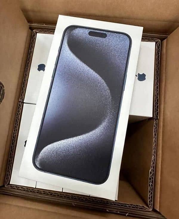 i Phone 8plus, 11,12,13,14,15 pro max on instalment Whatsap 3062623924 7