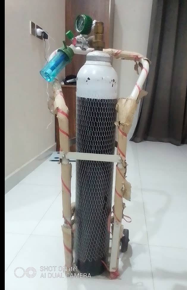 oxygen cylinder 0