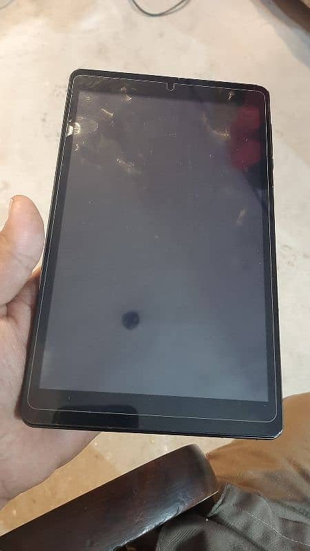 tab for sale 8 inch battery timing kam hai  thori 13