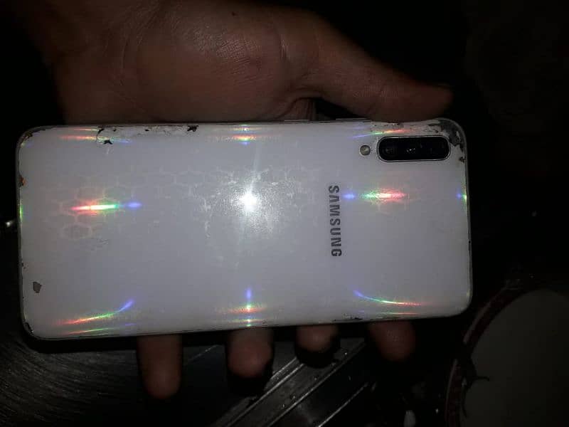 samsung A70 for sale and exchange possible 7