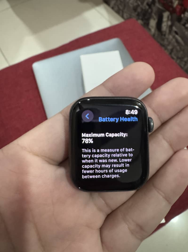 Apple Watch Series 6  44mm Space Gray 11