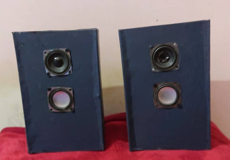 2PCS 2.5 Inch 12Watts 1 box  Speakers 4 Ohm 1