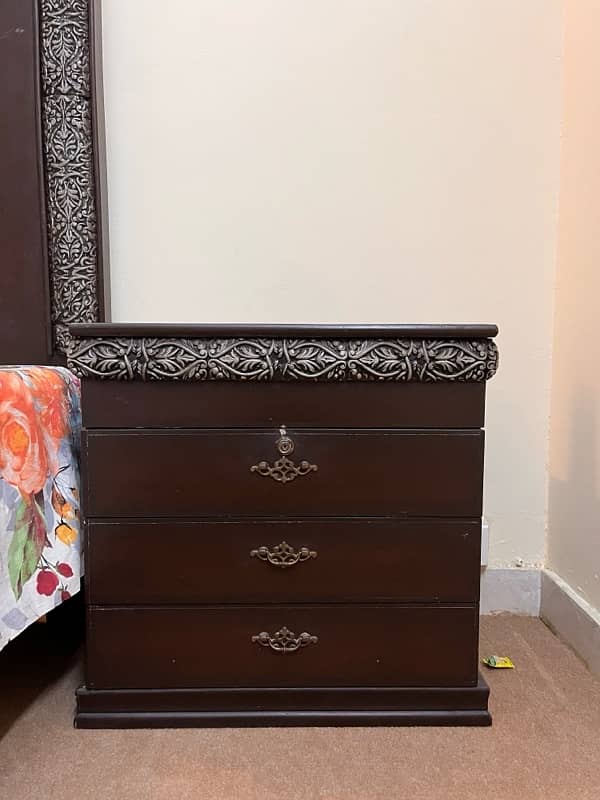 double bed with side table and dressing table 4