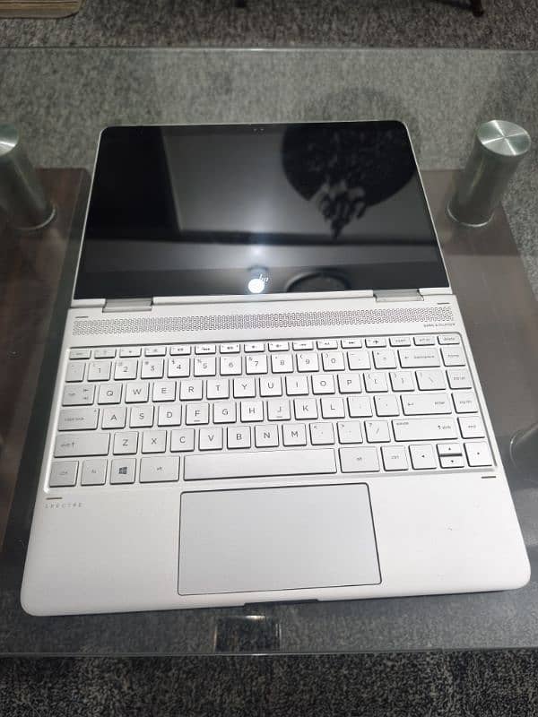 HP Spectre X360 Core-I7 7th Gen 6