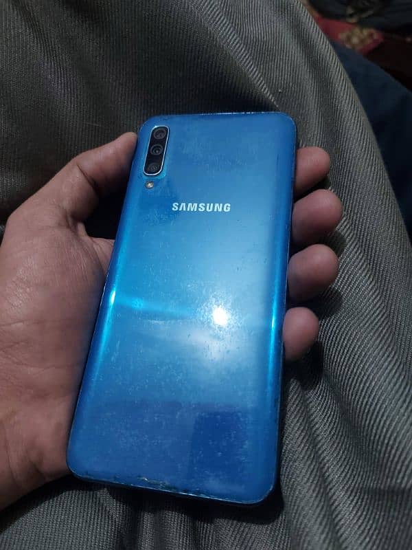 Samsung A50 1