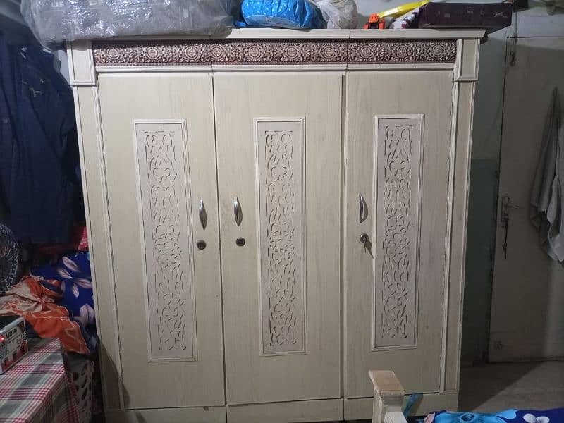 Bedroom set available  5 piece 1