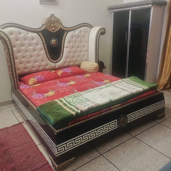 Bed set for sale 0