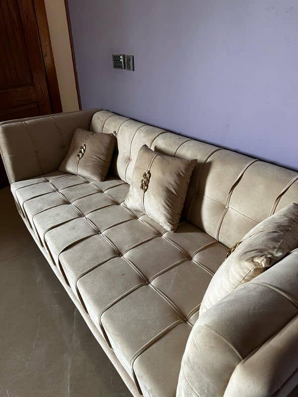 7 seater sofa look like brand new 4