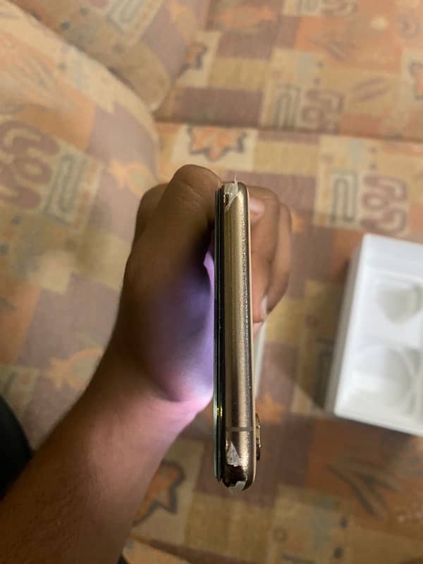 iphone XS Max 2